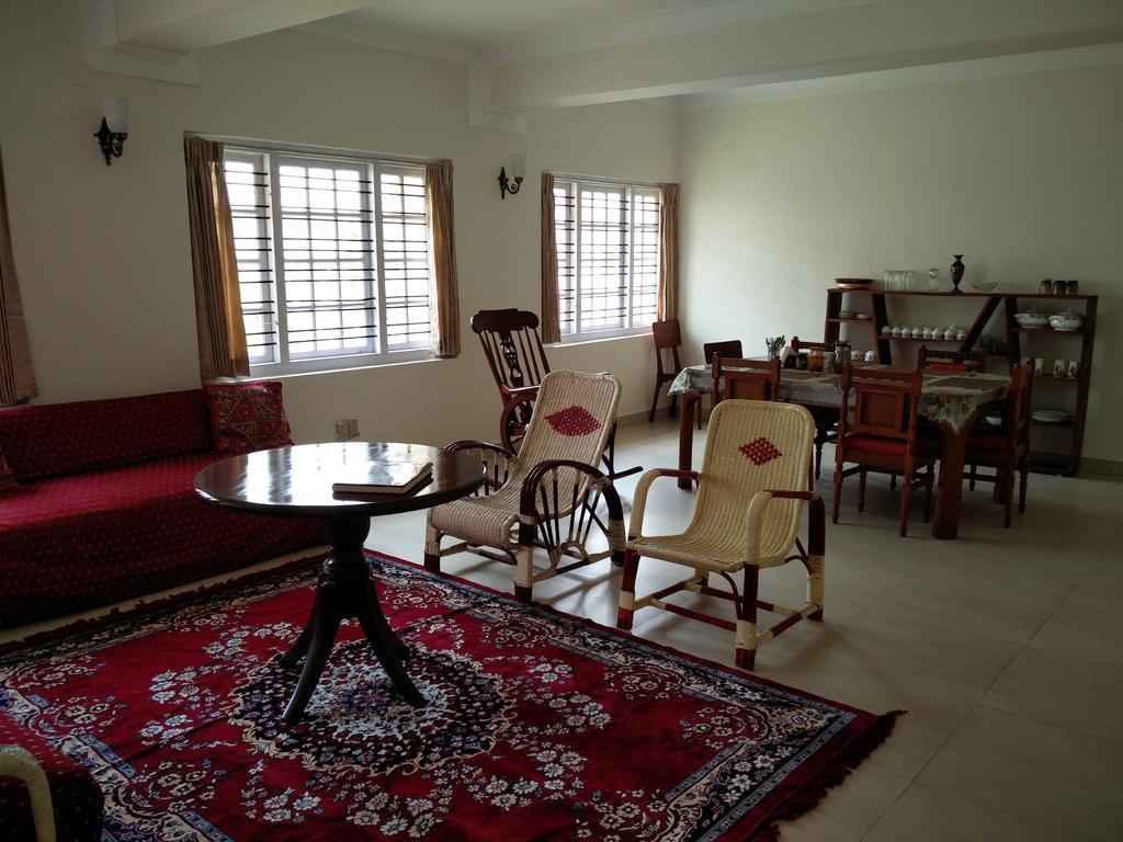 Colonels Inn Ooty Exteriör bild